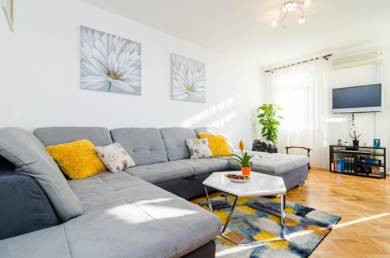 Sun City Apartment Дубровник Экстерьер фото