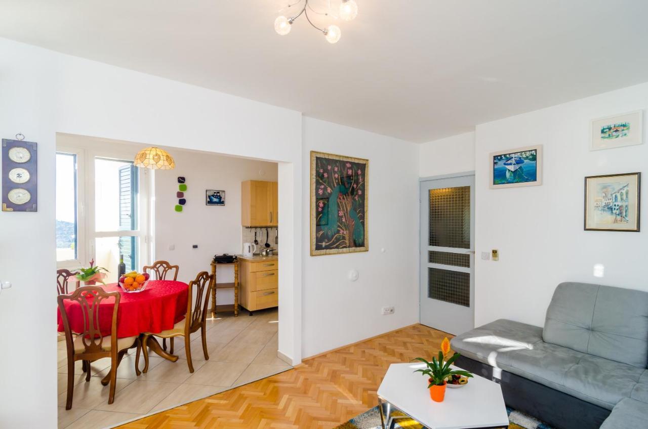 Sun City Apartment Дубровник Экстерьер фото