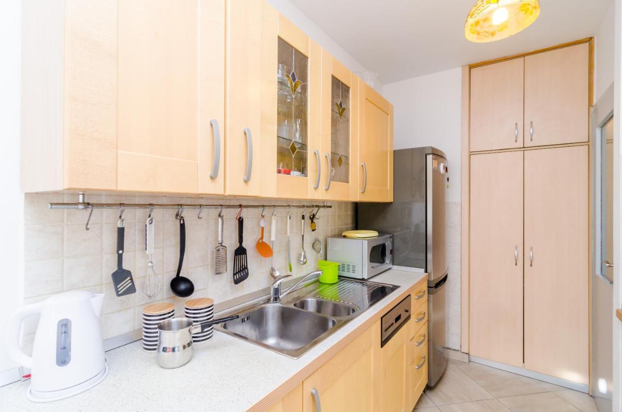Sun City Apartment Дубровник Экстерьер фото