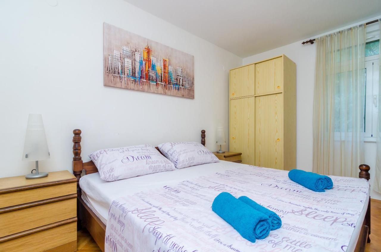 Sun City Apartment Дубровник Экстерьер фото